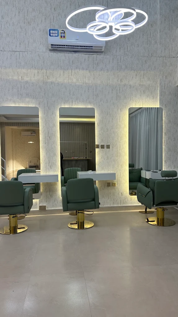 Hair styling stations with illuminated mirrors